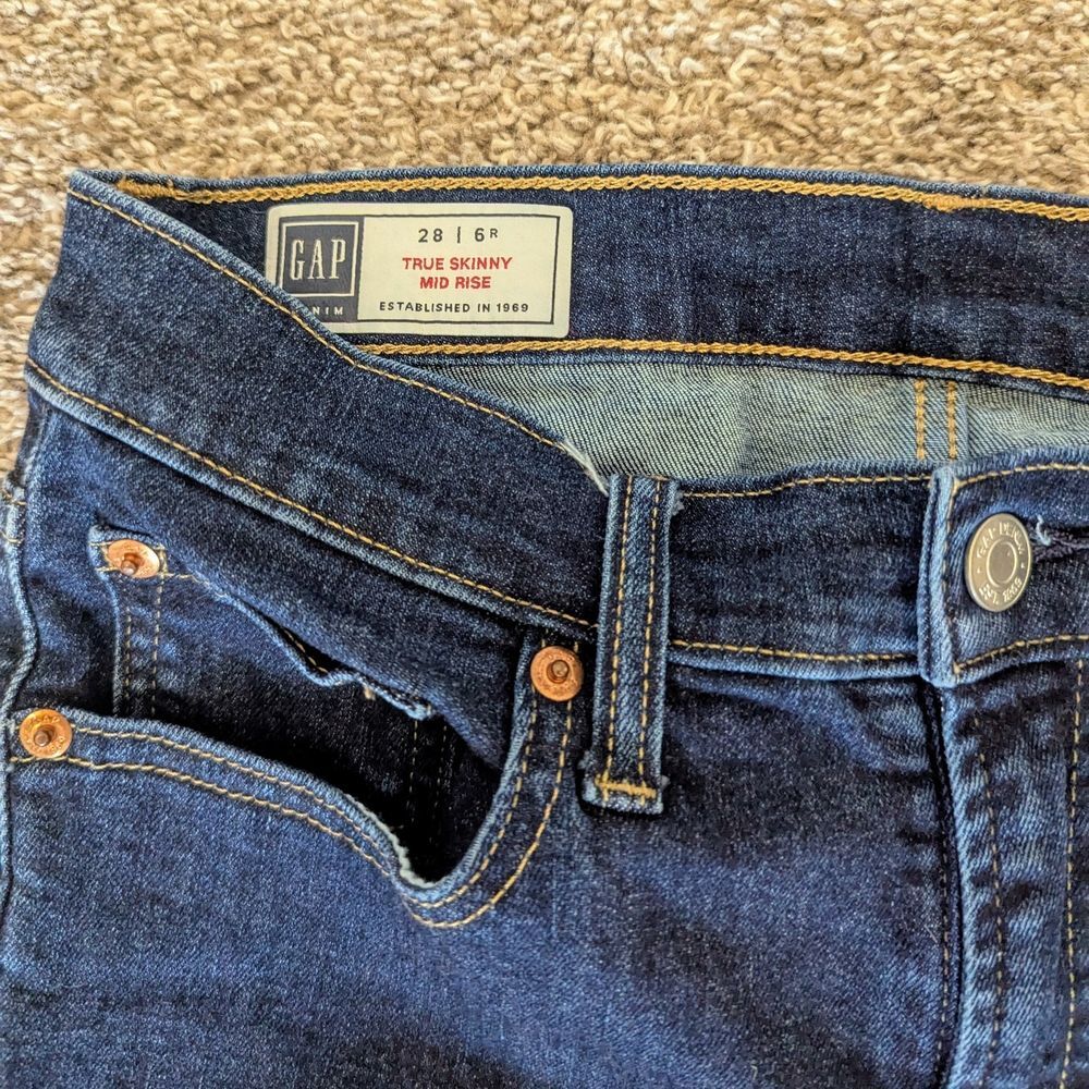 GAP Women's True Skinny Mid Rise Jean Size 28 | 6R - Picture 3 of 5